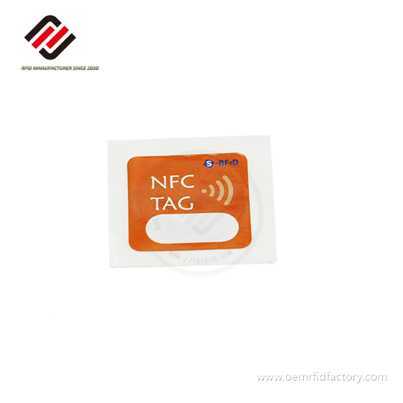30x30 مللي متر NFC Forum Type2 مقاوم للماء N-tag216 رقاقة قابلة للطباعة NFC PET ملصق