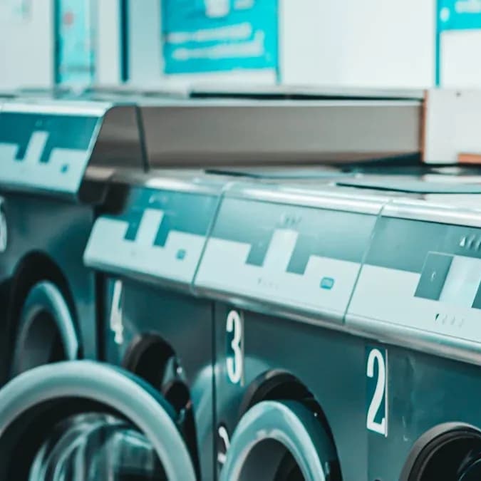 هل يمكن لبطاقات تعريف الملابس بتقنية RFID أن تجعل عملية غسل الملابس أقل إرهاقاً؟